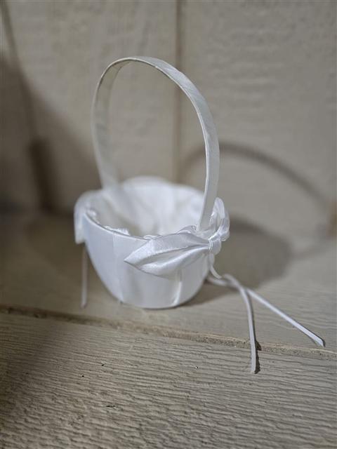 Wedding decor available at Destiny Ranch Events, Bushnell FL — item 5