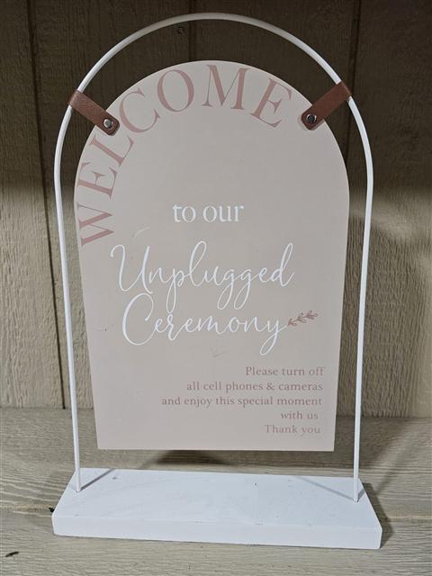Wedding decor available at Destiny Ranch Events, Bushnell FL — item 32