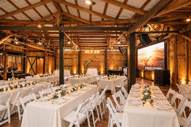 Rustic barn wedding at Destiny Ranch Events in Bushnell, Florida — gallery photo 5