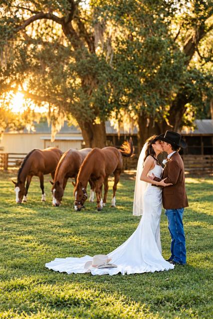 Rustic barn wedding at Destiny Ranch Events in Bushnell, Florida — gallery photo 25